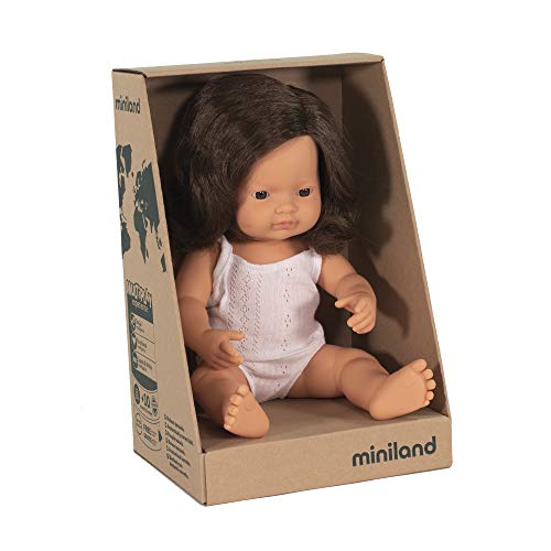 Miniland – Muñeco bebé Europea Niña Morena de Vinilo Suave de 38cm con rasgos étnicos y sexuado para el Aprendizaje de la Diversidad con Suave y Agradable Perfume. Presentado en Caja de Regalo.