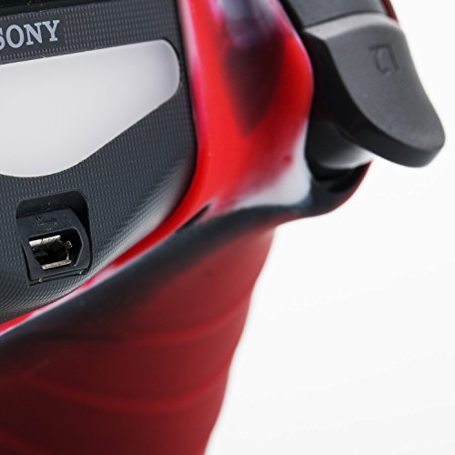 Pandaren® TACHONADO de Silicona Fundas Protectores de Piel Antideslizante para el PS4 Mando x 1 (Camuflaje Rojo) + FPS PRO Thumb Grip Pulgar Agarre x 8
