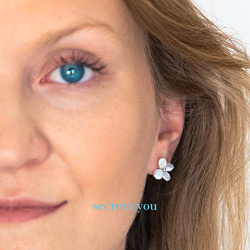 Pendientes de Perlas Keshi en forma de Flor SECRET & YOU - Perla Cultivada de Agua Dulce de 4 a 5 mm y Plata de Ley de 925 Milésimas