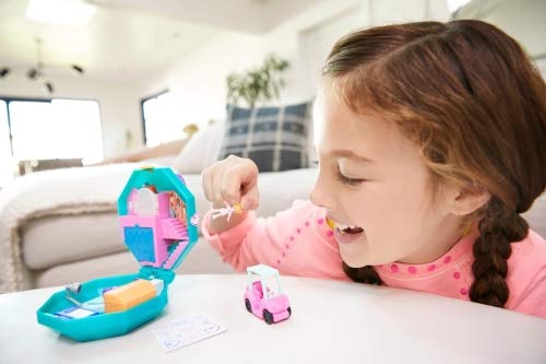 Polly Pocket Cofre Perfume Spa, Muñeca con Accesorios (Mattel GDK81)
