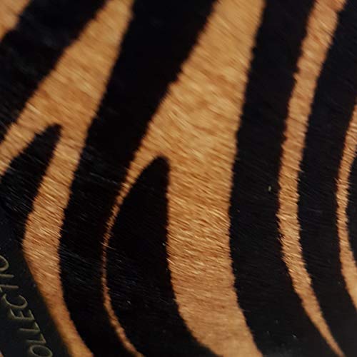 Victoria with Love Vela Grande con Pelo diseño Cebra en Marrón y Dos mechas de 9 cm de Alto y Ø 10 cm