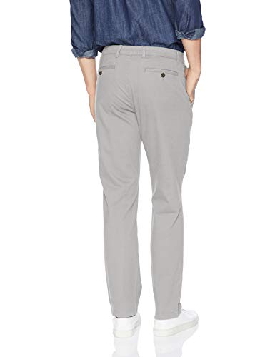 Amazon Essentials - Pantalones elásticos informales con corte recto para hombre, Gris (Light Grey), 33W x 30L