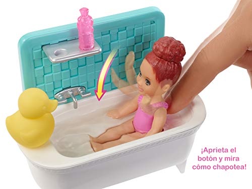 Barbie Canguro, Muñeca con bebé y accesorios de baño (Mattel FXH05)