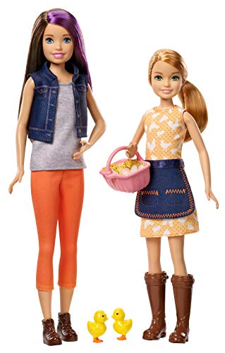 Barbie GCK85 Sweet Orchard Farm Set de Juego con 2 muñecas, Skipper Doll y Stacie Doll, con 2 Pollitos y Cesta de Huevos, Regalo para niños de 3 a 7 años