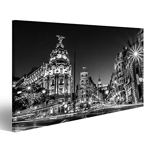 Cuadro Cuadros Rayos de semáforos en la Calle Gran Vía, Principal Calle Comercial de Madrid de Noche España, Europa OQL-1K-DE