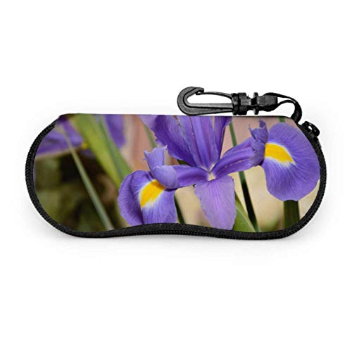 Flor de iris floreciente en un prado Estuches para anteojos para niñas Estuche de anteojos personalizado Estuche de neopreno portátil ligero Estuche blando Estuche de gafas de sol para hombre
