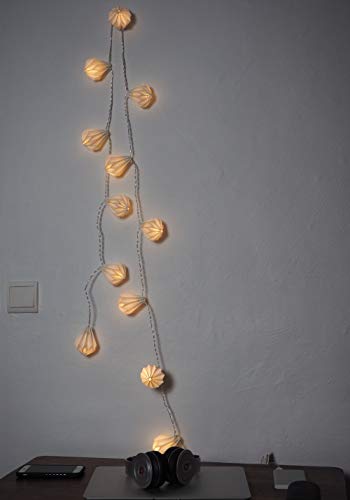Guirnalda luminosa para interior Nomade I 12 Origamis de papel blanco con forma de diamante LED blanco cálido I 3 m de largo I alimentación USB I decoración dormitorio casa salón – ELUME