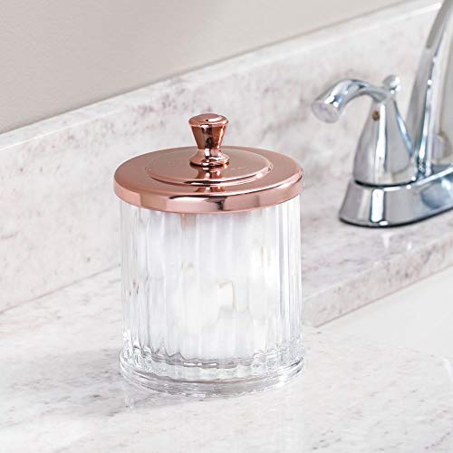 mDesign Juego de 2 organizadores de cosméticos de plástico y metal – Frasco transparente con tapa para algodón, sales y más – Envases para cosmética para el lavabo – transparente/dorado rojizo