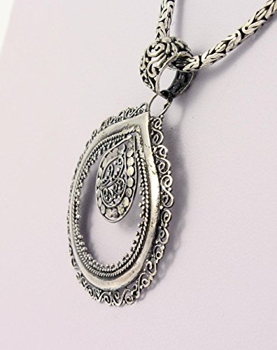 Shadi - Colgante elaborado a mano en plata de ley oxidada -joyería de plata artesanal