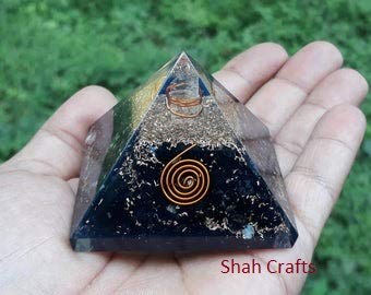 Shah Crafts Pirámide de cristal de turmalina negra | Generador de energía/protección EMF para meditación yoga y curación de chakras (tamaño – 2.5 – 3 pulgadas)