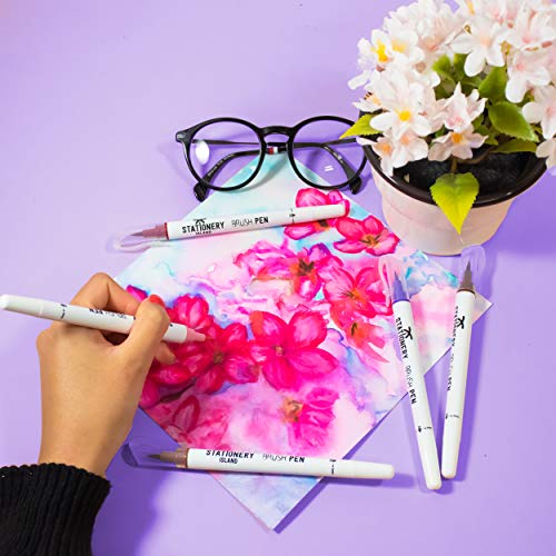 Stationery Island Brush Pens Set de 24 Colores Esenciales + 1 Pincel Aqua - Set de Rotuladores Acuarela Punta Pincel Rellenables. Ideal para Caligrafía, Bullet Journal, Fabricar Tarjetas y Colorear