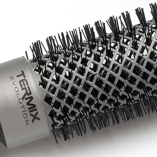 Termix Evolution Basic Ø37-Cepillo térmico redondo con fibra ionizada de alto rendimiento, especial para cabellos de grosor medio. Disponible en 8 diámetros y en formato Pack.
