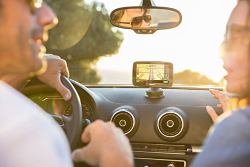 TomTom GO 520 - GPS para coche, 5 pulgadas, llamadas manos libres, Siri, Google Now, actualizaciones Wi-Fi, traffic para toda la vida mediante smartphone y mapas mundiales, mensajes de smartphone