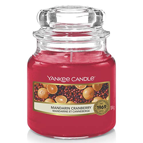 Yankee Candle 1053156 Vela pequeña aromática en Tarro la mandarinas con arándanos, Cristal, Rojo, 6.3x6x7.1 cm