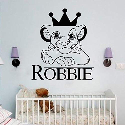 Calcomanía creativa Personaje de dibujos animados Película Bebé lindo Simba león rey Nombre personalizado Simba y Mufas DIY Vinilo etiqueta de la pared habitación de los niños Decoración del hogar Ni