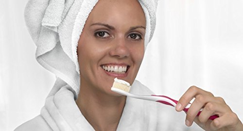 Cepillo de dientes de plata con hilo dental antimicrobiano Mouthwatchers, para adultos, 2 unidades