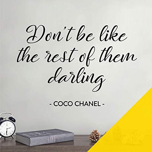 Coco Chanel - Adhesivo decorativo para pared, diseño de texto en inglés "Don't be like the rest of them Darling", color amarillo