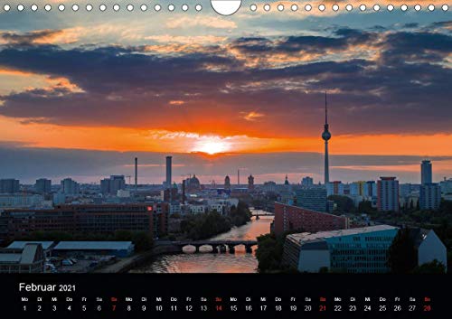 Die Blaue Stunde in Berlin (Wandkalender 2021 DIN A4 quer): Zum Ende des Tages zeigt Berlin noch einmal seine wunderschöne Seite. (Monatskalender, 14 Seiten )