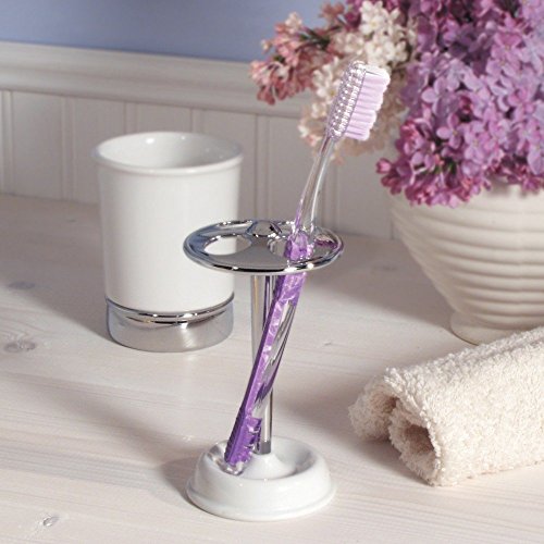 InterDesign York Portacepillos de dientes, soporte para utensilios de maquillaje en cerámica, organizador de baño, blanco/plateado