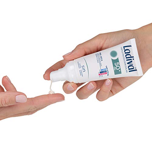 Ladival Protector Solar facial FPS 50 con Hydrasalinol para piel seca con vitaminas antiedad y antioxidantes - 50ml