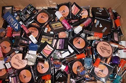 Manhattan, Catrice, Essence, Astor, etc. - Set de 25 cosméticos de marca variados