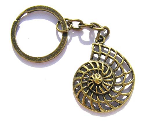 McWangle - Llavero de amoníaco, diseño de Concha, Color Bronce, Hecho a Mano en Cornwall
