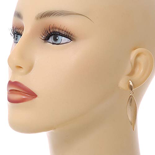 Pendientes de gota en forma de hoja trenzada modernos en tono dorado satinado – 50 mm de alto