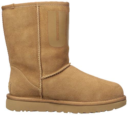 UGG Female Classic Short UGG Rubber Logo Classic Boot, Chestnut, 7 (UK)