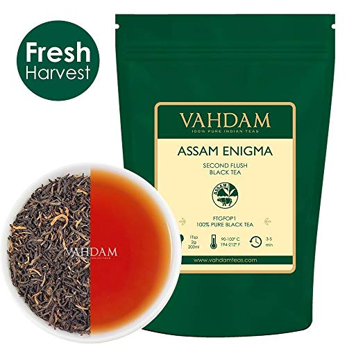 VAHDAM, Assam Enigma Second Flush Tea, 100 gramos (50 tazas) | RICH, MALTA Assam hojas sueltas te | 100% PURE ASSAM Hoja de té negro suelta | Hojas de té negro con consejos de oro