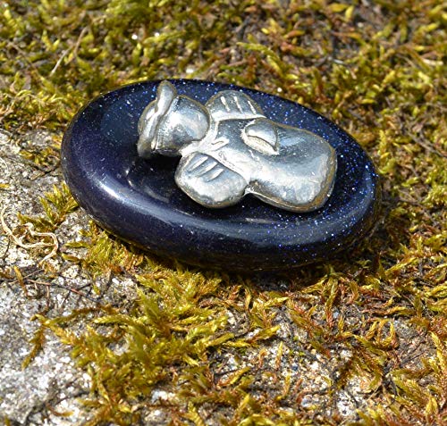William Sturt - Ángel de la Guarda en Forma de corazón con Cristal de Recarga de Piedra Dorada Azul, Cristal de ángel, Hecho a Mano, en Peltre Fino