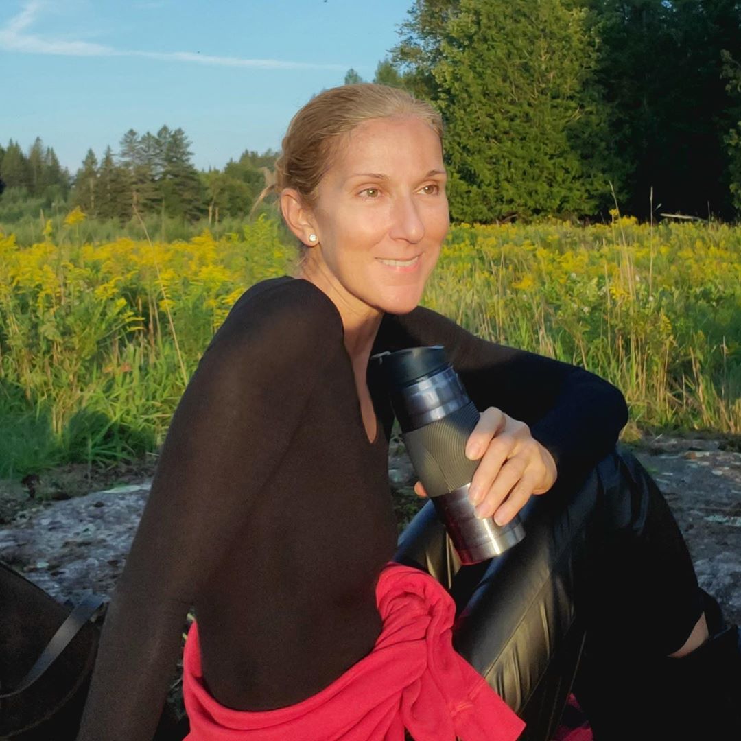 Celine Dion, 52 años, acaba de compartir una rara foto sin maquillaje en Instagram