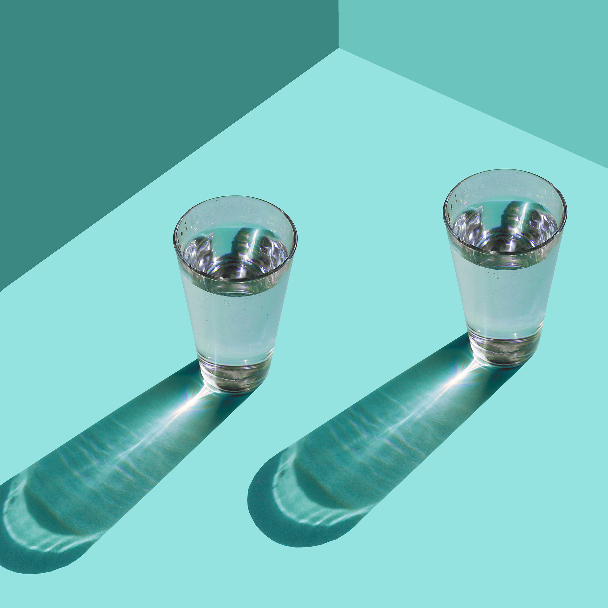 Las 7 mejores curas para la resaca para pasar la mañana, según los expertos