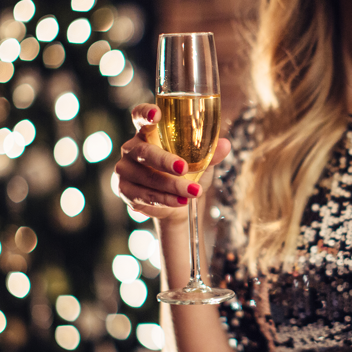 25 glamorosas ideas para las uñas en la víspera del Año Nuevo que sonarán en 2021