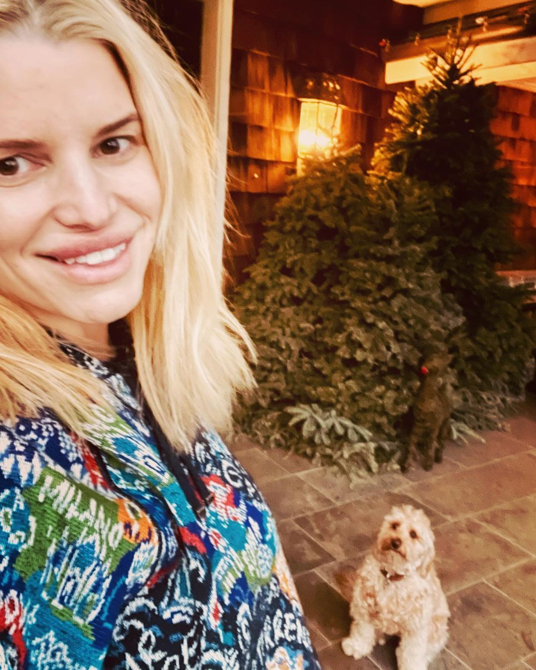 Jessica Simpson, 40 años, se aturde en el nuevo programa de auto-imagen.