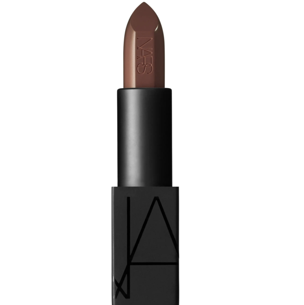 Los 15 mejores colores de lápiz labial que fueron prácticamente hechos para tonos de piel oscura