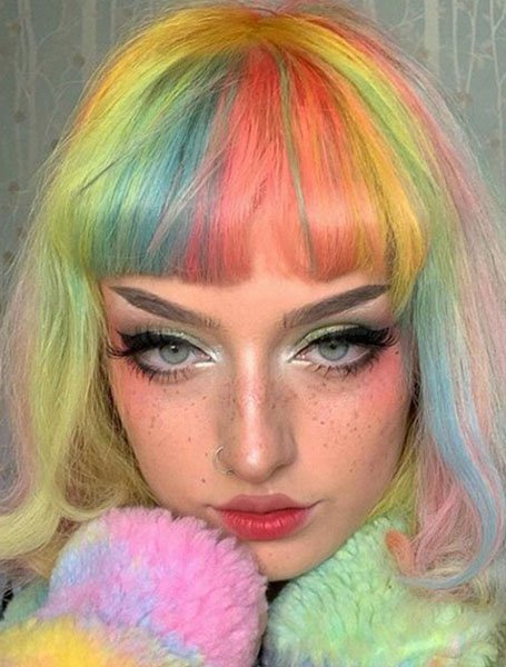 Los 30 mejores peinados cortos y cortes de pelo para mujeres></p><p></p><p></p><p>Las trenzas de hilo son una gran alternativa a las trenzas de pelo tradicionales. Se consideran un estilo de protección ya que el hilo 100% acrílico protege el cabello natural de los elementos. Además, también son elegantes y versátiles, y vienen en un arco iris de diferentes colores. Las trenzas de hilo corto pueden trenzarse para crear un aspecto ondulado, de forma libre, casi de raya, o pueden trenzarse en plano para obtener un efecto de bob o de lóbulo.</p><p></p><p><img loading=