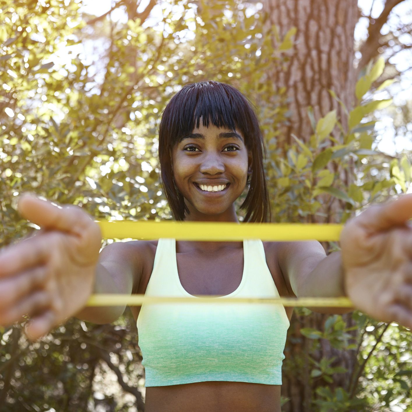Los 14 mejores ejercicios de pecho para las mujeres, según los expertos en fitness