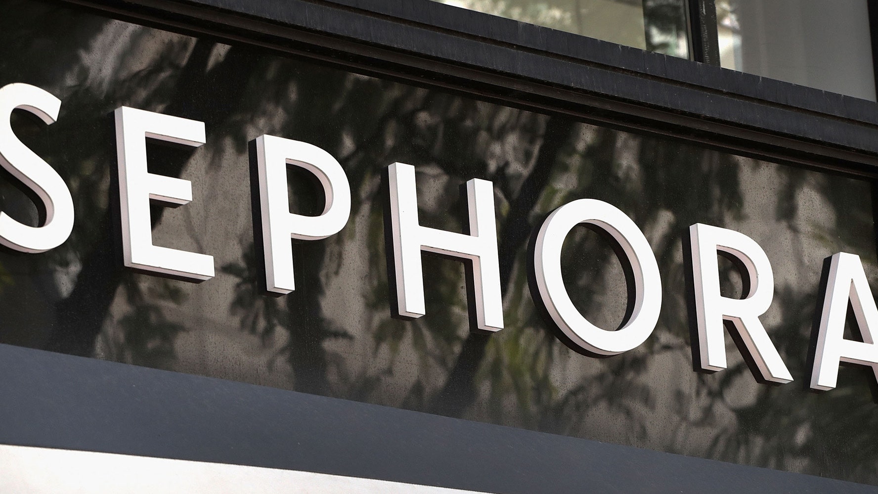 Sephora creó nuevas políticas de empresa para combatir el racismo en las tiendas