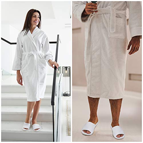 Bizarre.ly Zapatillas SPA Blancas Suaves con Bolsas de Cordel (12 Pares) Pantuflas Invitados Punta Abierta Lavable Reutilizable – Dos Tallas (S, L) Hombres y Mujeres – Baño, Invitados, Hogar, Bodas