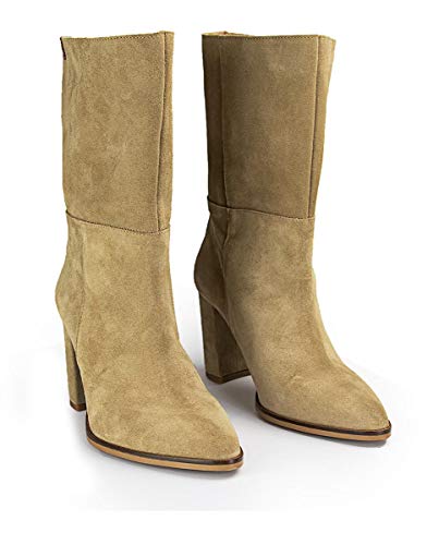 Bota de Mujer, Modelo Lola, Color Arena en Material Serraje, Marca Popa