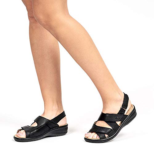 Cloe Negro 38 EU- Sandalia Ancha y cómoda con Velcro - Mujer - Plantilla extraíble y recambiable - Piel ecológica sin Cromo - Piso Antideslizante - Material Stretch para juanetes