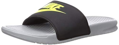 Nike Men's Benassi Just Do It. Sandal, Zapatos de Playa y Piscina para Hombre, Multicolor (Wolf Grey/Volt/Black 027), 44 EU