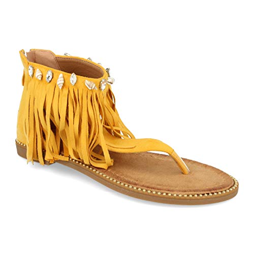 Sandalia Plana de Esclava con Talon Cubierto, Flecos, Adorno de Conchas Marinas, Tachuelas y Cremallera. Primavera Verano 2020. Talla 38 Amarillo