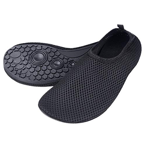Zapatillas de Agua para Mujeres – Extra Cómodas - Protegen contra la Arena, Agua Fría/Caliente - Calzado de Ajuste Fácil para Nadar (Negro) – (G)US para Mujeres:7- 8/Longitud de la Plantilla: 9.44”