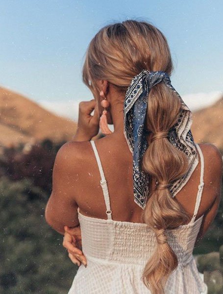 23 bonitos peinados con bandana que te encantarán