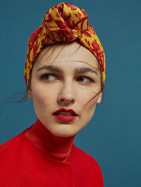 23 bonitos peinados con bandana que te encantarán