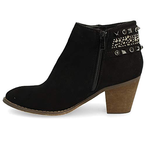 Botin de Tacon Ancho en Madera con la Punta Fina, Cierre de Cremallera en el Interior y Correas con Tachuelas metalicas en la Parte Trasera como Detalle. Altura del Tacon: 6 cm. Talla 36 Negro