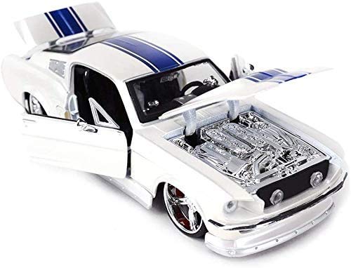 Car Modelo Coche 1:24 Ford Mustang GT Simulación de aleación de la aleación Adornos de Juguete de fundición de Muebles Deportes Colección de Autos Joyería 19.5x9x5.6cm