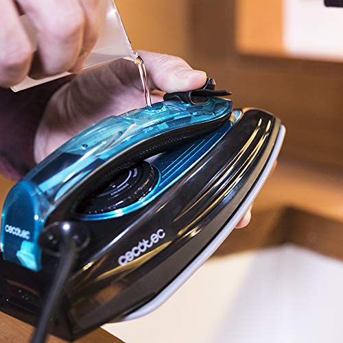 Cecotec Plancha de Viaje GoForce 8000 Folding Titanium. Potencia 1200 W, Vapor Continuo 15g/min, Golpe de Vapor 53g/min, Compacta, Ligera y Potente