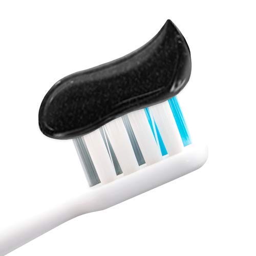 Colgate Kit Blanqueante al Carbón con Pasta de Dientes Max White Carbón (3 x 75 ml) y Cepillo Blanqueador Max White 360 (1 ud)